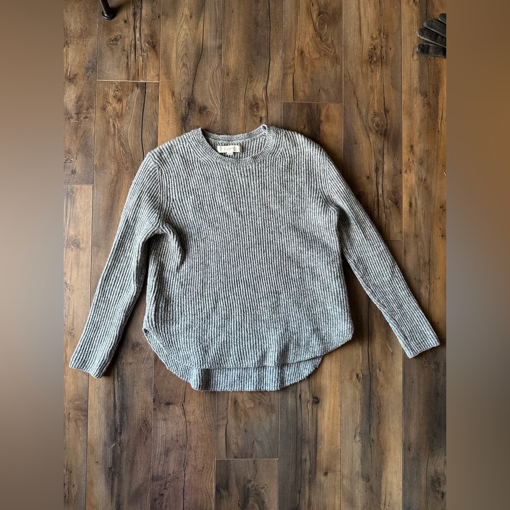 LOFT Ribbed Wool Blend Sweater Gray Hi Low Hem Cozy Chic Small